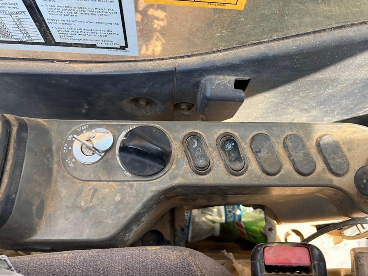 2017-komatsu-pc290-lc-11-image-42