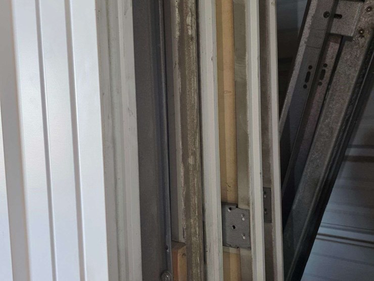 (1)-used-12’-x-9’-garage-door,-¾”-foam-insulation,-comes-with-all-track-(high-lift-track-up-to-14’),-image-3