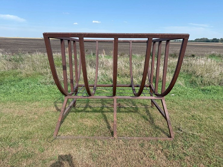 livestock-large-round-bale-feeder-image-7