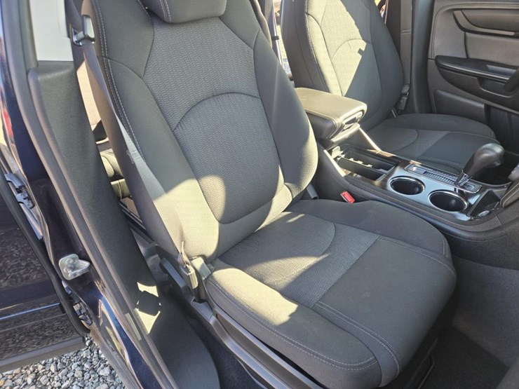 2016-chevrolet-traverse-image-29