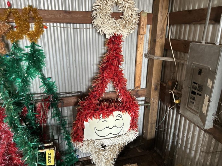 #2820-•-(4)-piece-christmas-decoration-set-image-4