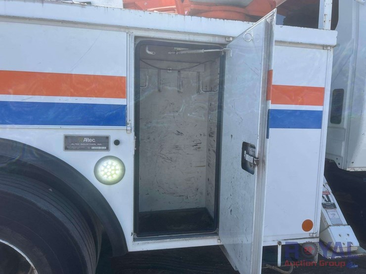 2006-international-durastar-4300-image-40