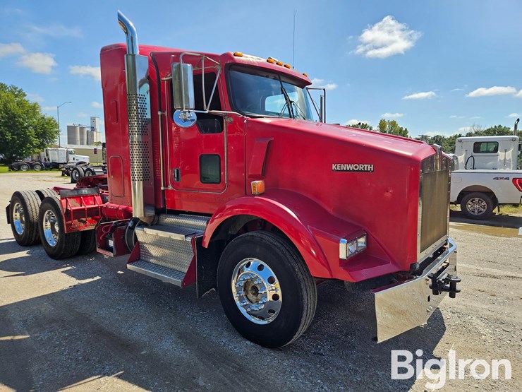 2012-kenworth-t800-image-3