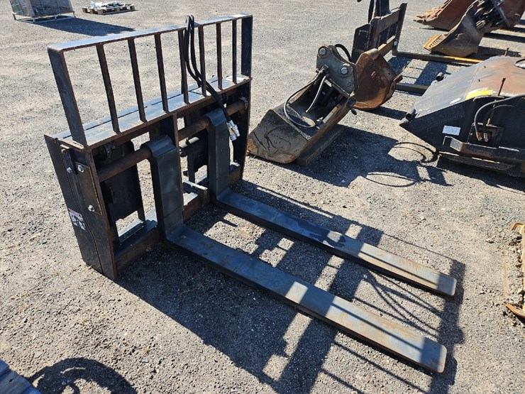 60"-hydraulic-side-shift-forks-image-2