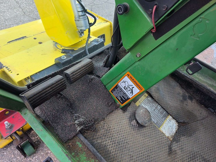 john-deere-f935-image-27