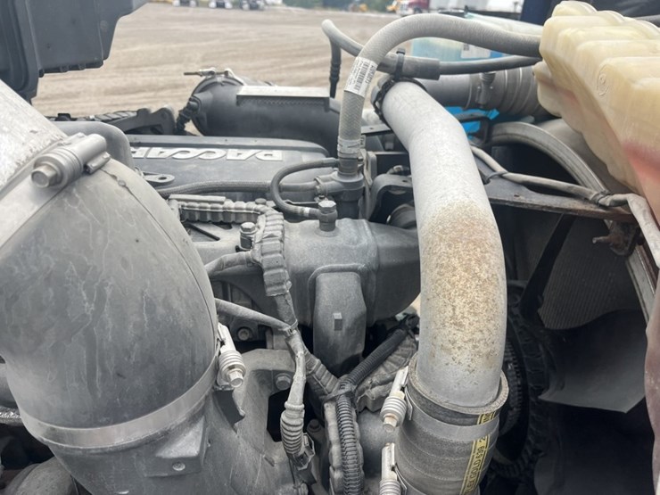 2020-kenworth-t680-image-49