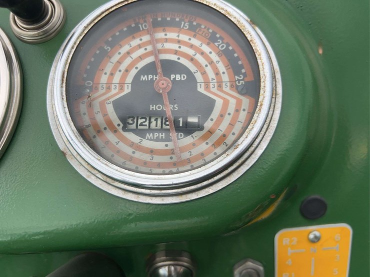 1958-oliver-770-image-68