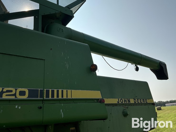 1982-john-deere-7720-image-12