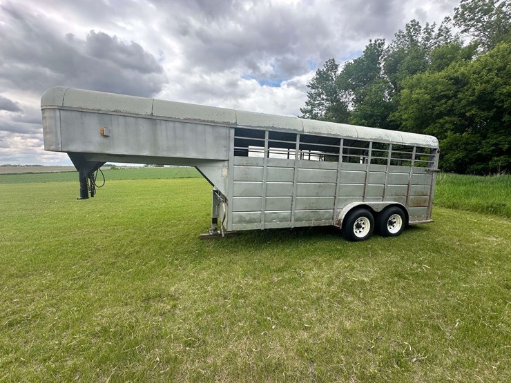 1984-flying-l-16’-long-gooseneck-livestock-trailer,-7’-wide,-1-cross-gate,-does-have-rubber-mats,-7:-image-19