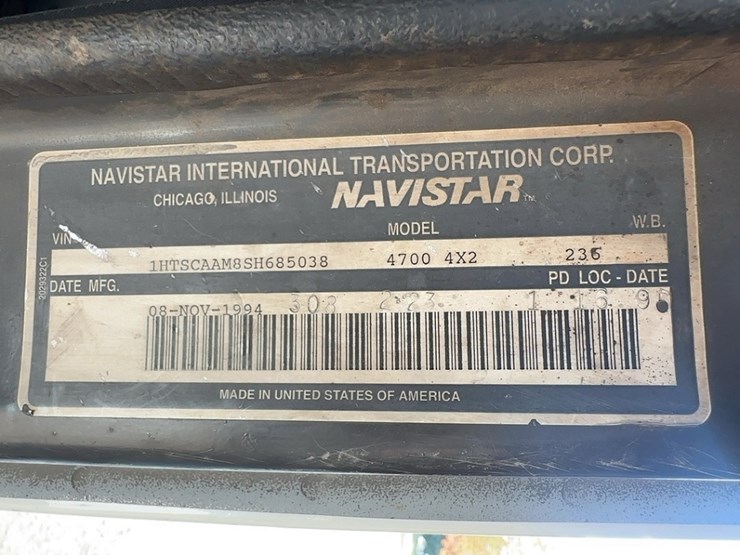 1995-international-4700-image-28