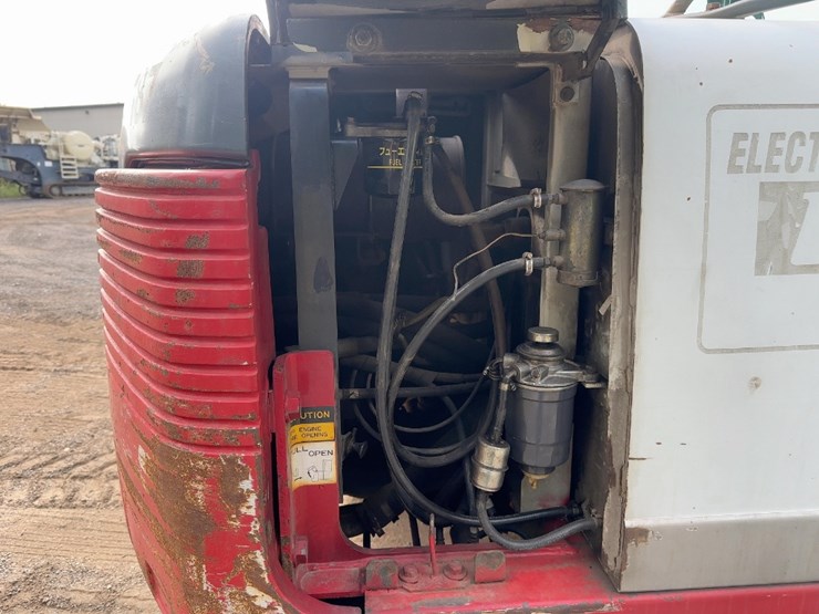 2005-takeuchi-tb175-image-27
