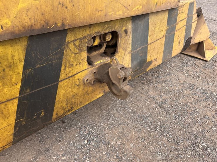 #1800-•-galion-2-stage-crane-truck-image-36
