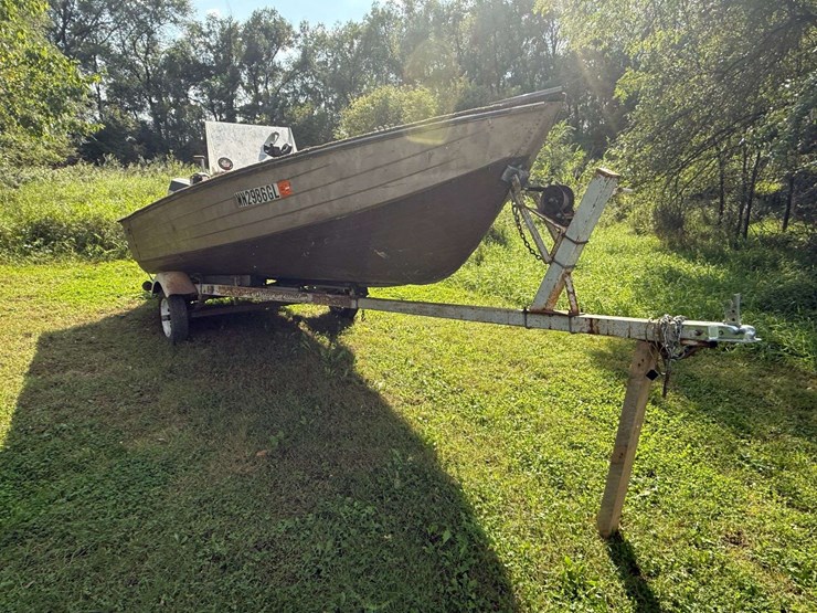 mirro-craft-boat,-motor-and-trailer,-65hp-evinrude-engine,-aluminum-boat,-has-been-stored-for-approx-image-14