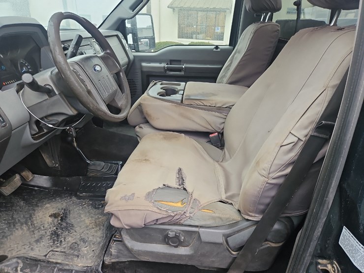2011-ford-f350-xlt-image-23