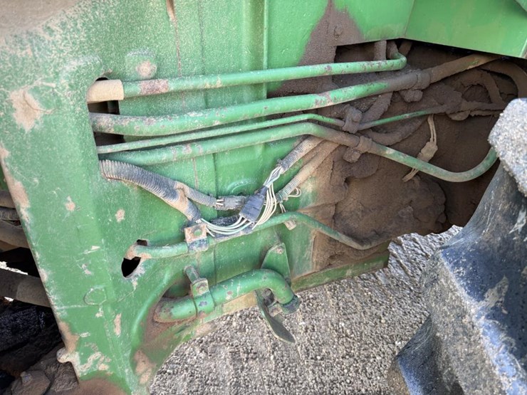 john-deere-8450-image-12