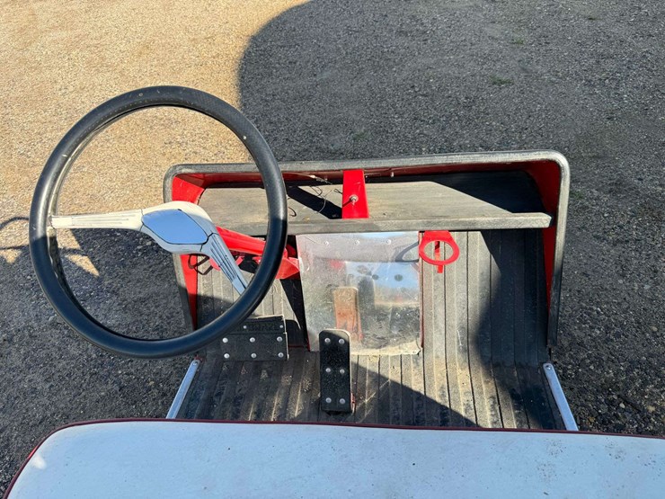 e-z-go-2-stroke-golf-cart,-runs-and-drives,-oil-injector-does-not-work-so-you-have-to-mix-the-gas-image-8