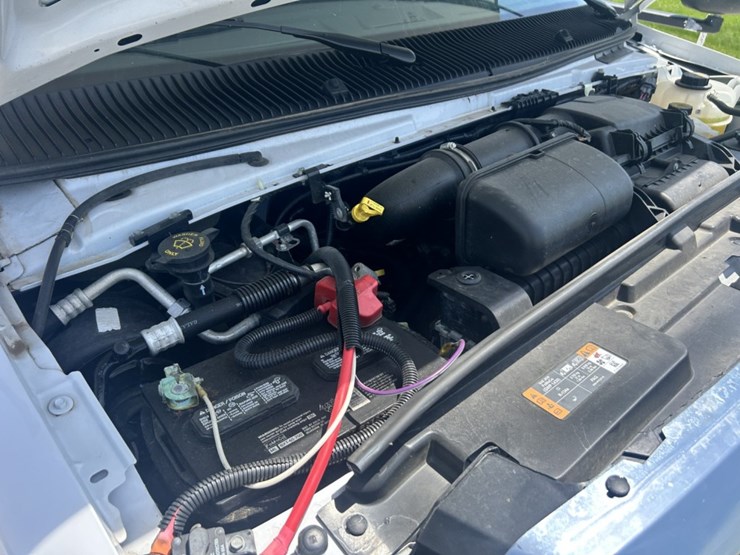 2023-ford-e450-image-90
