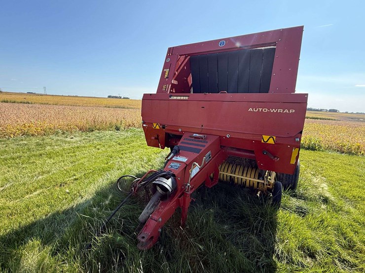 new-holland-688-image-14