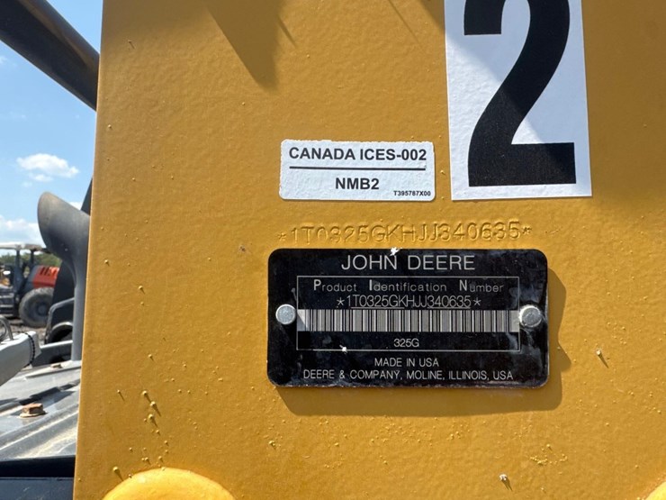 2019-deere-325g-image-17
