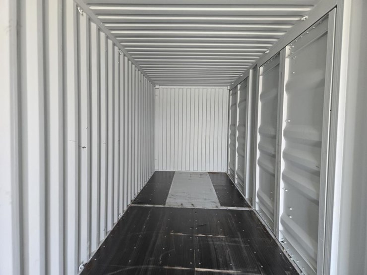 #5153-•-40'-(5)-door-shipping-container-image-10