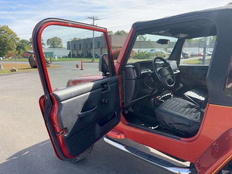 2004-jeep-wrangler-image-15