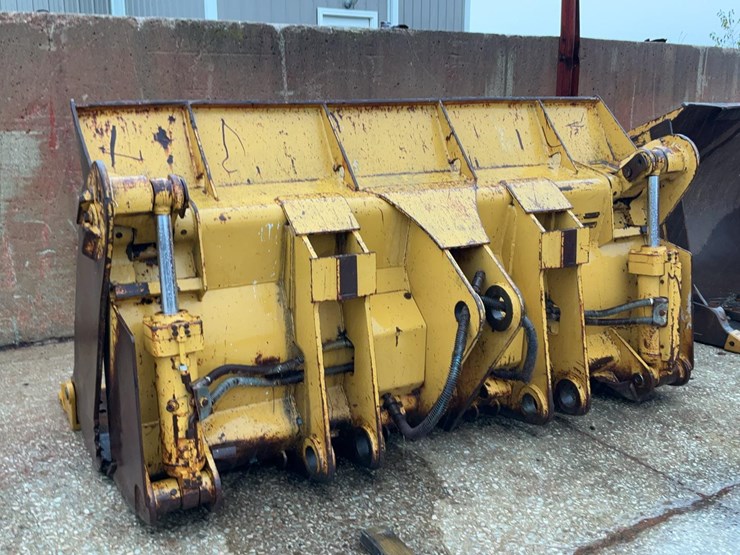 caterpillar-963b-image-2