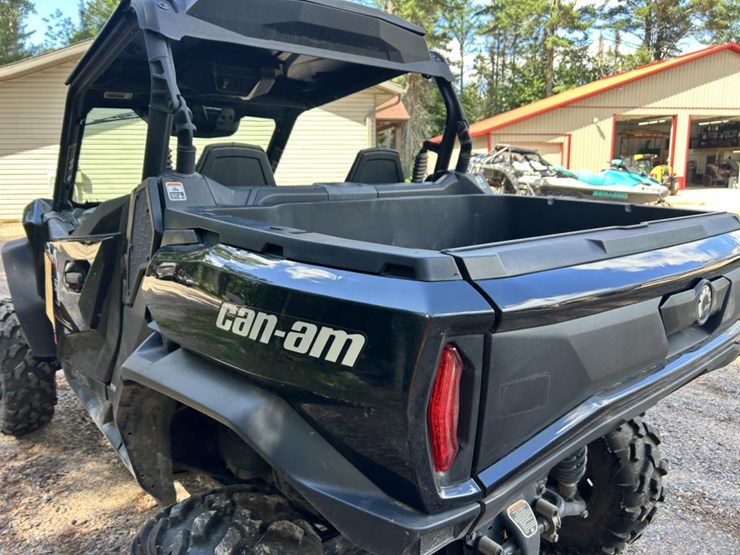 #1401-•-2023-can-am-1000r-commander-xt-image-20
