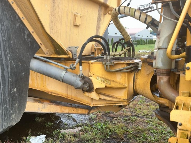 2006-volvo-a25d-image-32