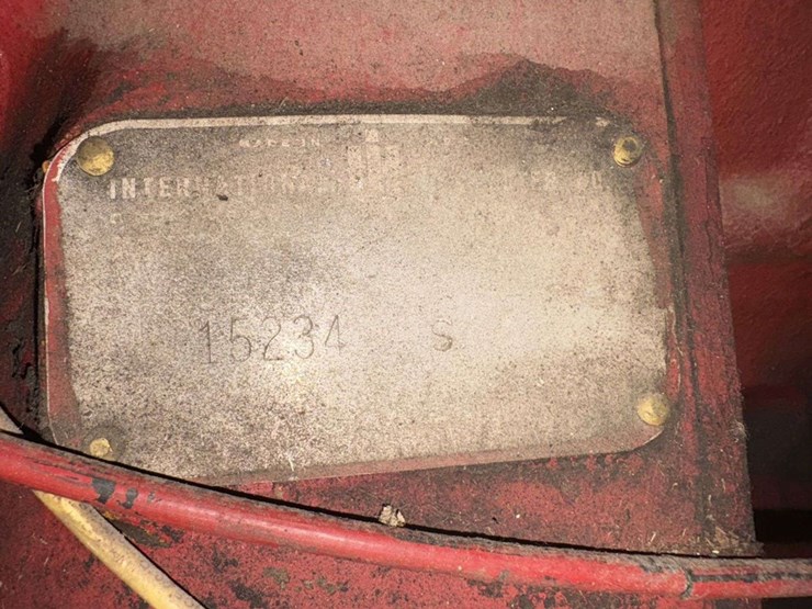 1965-farmall-656-tractor,-open-station,-gas,-nf,-fenders,-15.5-38-rears,-(3)-pair-of-rear-wheel-weig-image-30