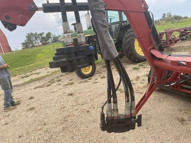 case-ih-l755-image-9