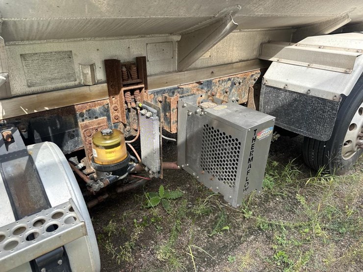 2015-western-star-4700sb-image-12