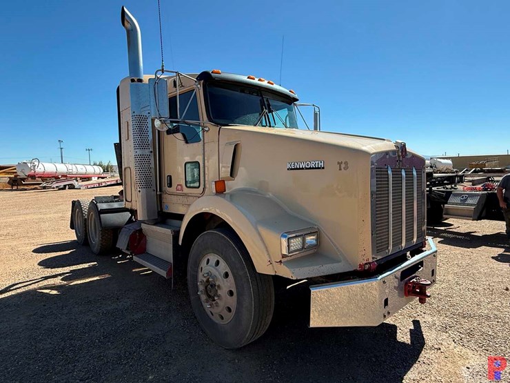 2008-kenworth-t800-image-3