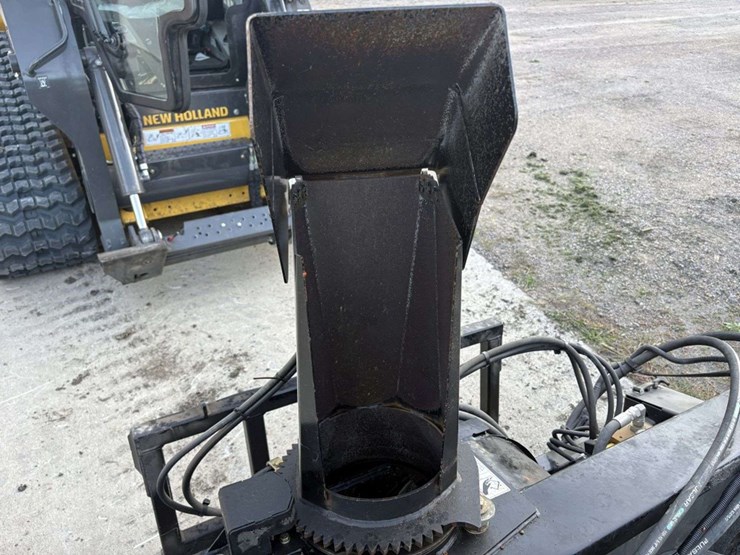 schulte-bx-74-72”-snowblower,-skidloader-qt,-hyd-spout,-hyd-deflector,-with-electric-control-box-image-8