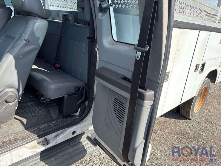 2013-ford-f550-image-12