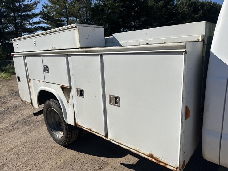 2004-ford-f550-xl-image-14