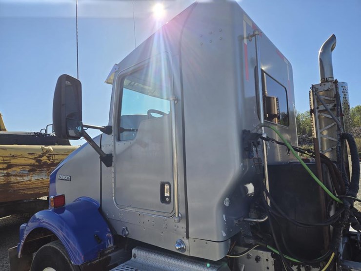 2005-kenworth-t800-image-14