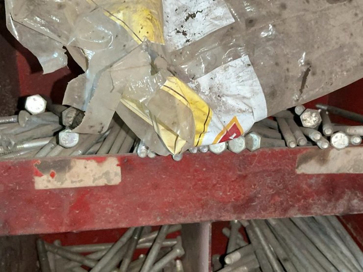 #120-•-coarse-thread-bolts-rack-and-contents-image-67