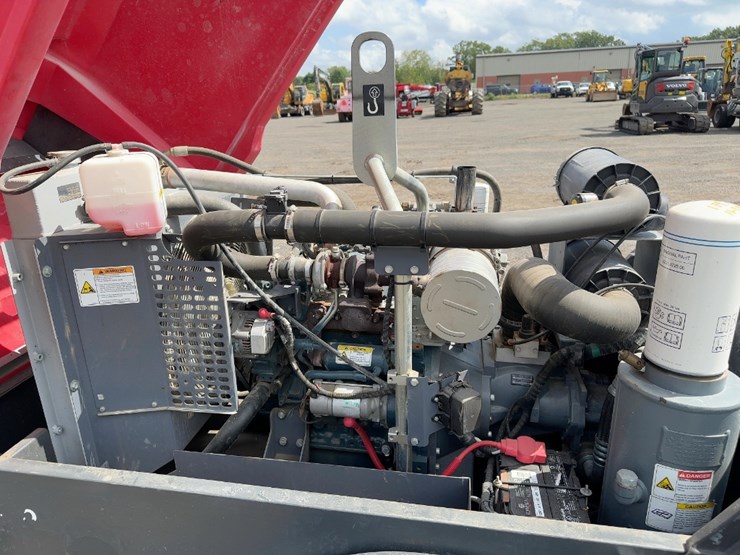 2021-chicago-pneumatic-cps185-tow-behind-air-compressor-image-11