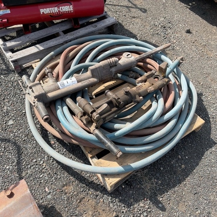 (2) PNEUMATIC AIR HAMMERS,