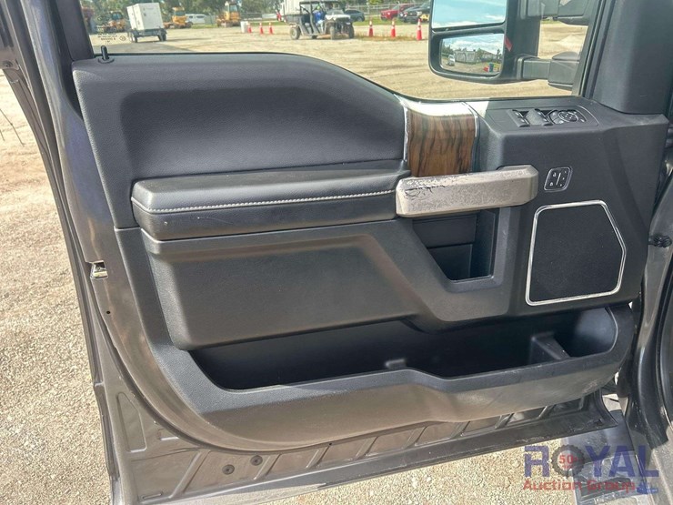 2019-ford-f150-image-12