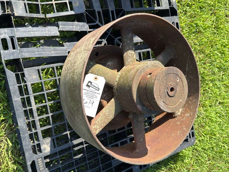 field-brundage-18"-pulley-image-1