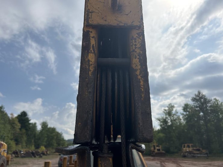 #1800-•-galion-2-stage-crane-truck-image-11