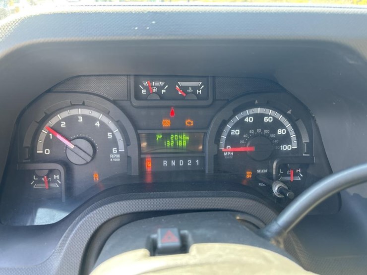2014-ford-e250-image-50