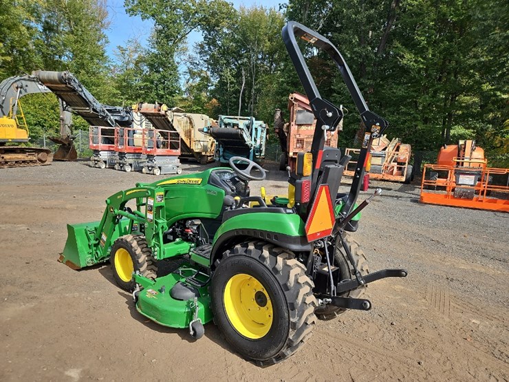2021-john-deere-2025r-image-7
