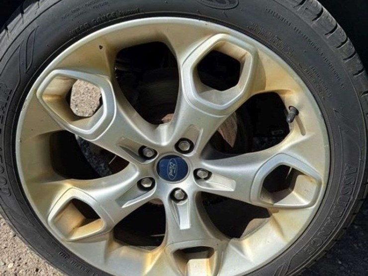 2013-ford-escape-titanium-image-15