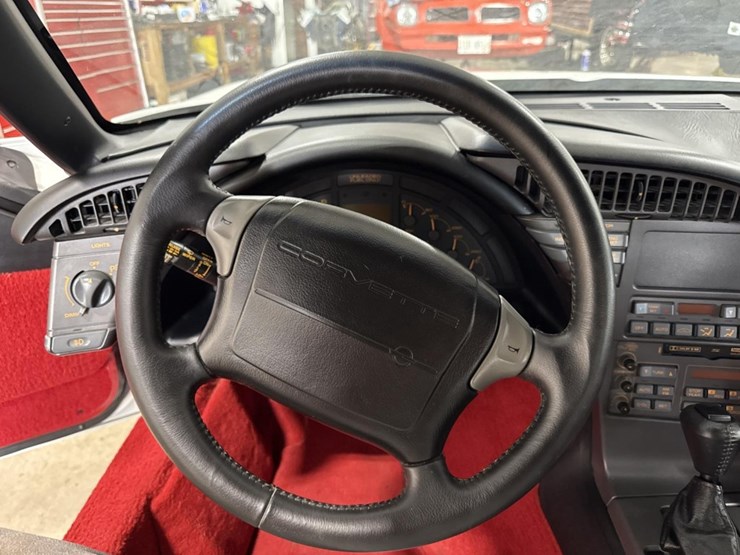 #1399-•-1990-chevrolet-corvette-convertible-car-image-41