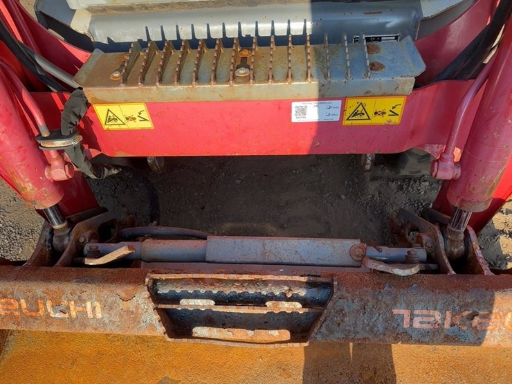 2019-takeuchi-tl6r-image-11