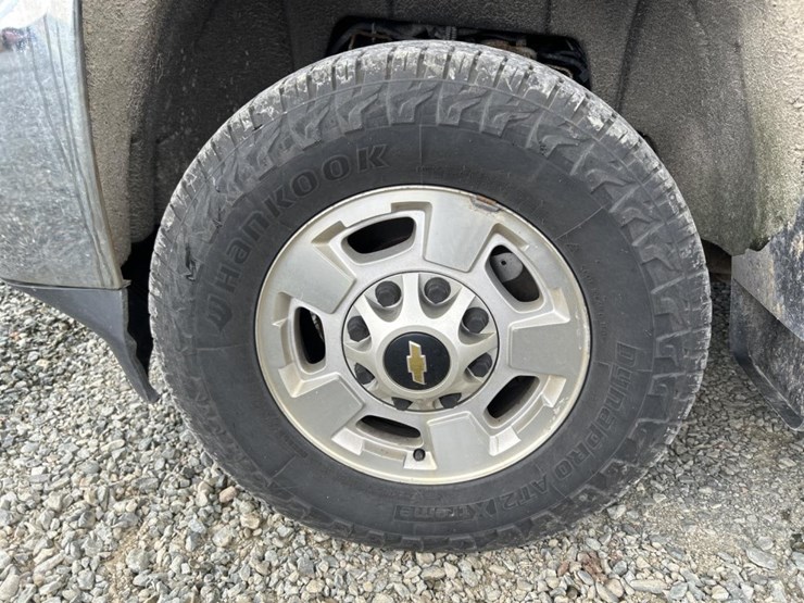 2016-chevrolet-2500hd-image-60