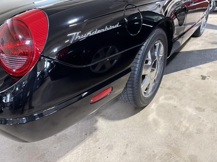 #1392-•-2003-ford-thunderbird-convertible-car-image-18