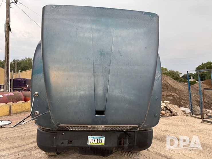 1995-ihc-9400-dry-tender-truck-(pz13881)-image-18